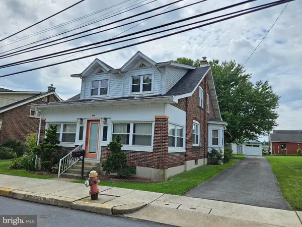 219 N Whiteoak St, KUTZTOWN, PA 19530