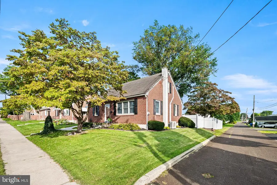124 S Jefferson St, Boyertown, PA 19512 - #3