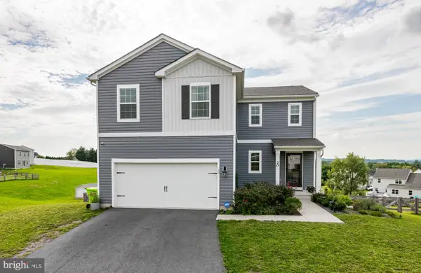 20 Skytop Ct, BERNVILLE, PA 19506