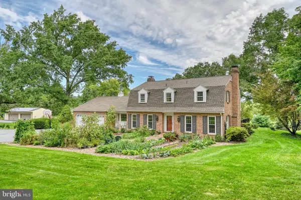 1 Heidelberg Ct, BERNVILLE, PA 19506