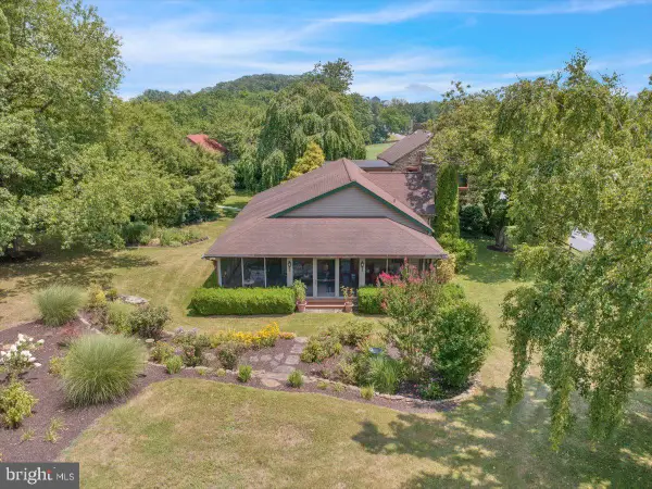 9603 Red Rd, KEMPTON, PA 19529