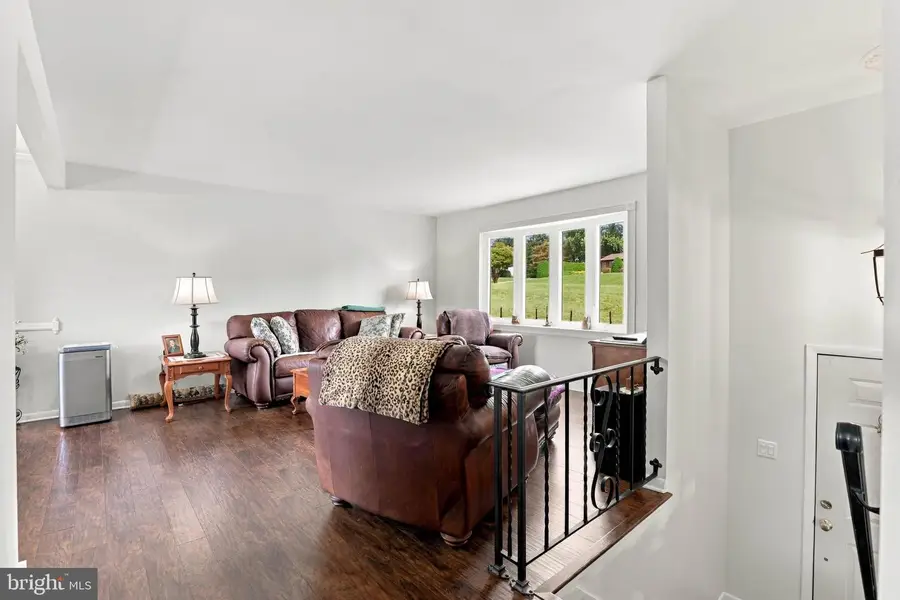 11 Birdsfoot Dr, Robesonia, PA 19551 - #2