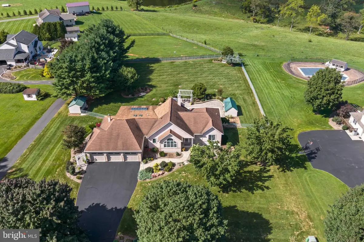 73 Zieglers Ln, Mohnton, PA 19540 - #1