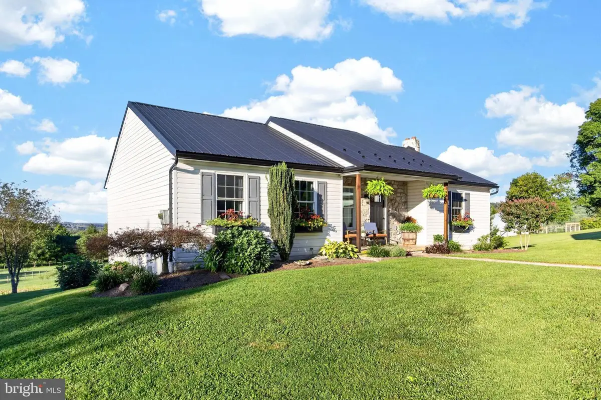 40 Schultz Rd, East Greenville, PA 18041 - #1