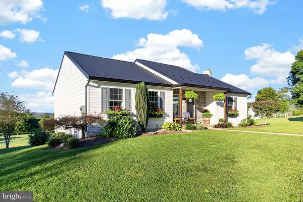 40 Schultz Rd, EAST GREENVILLE, PA 18041