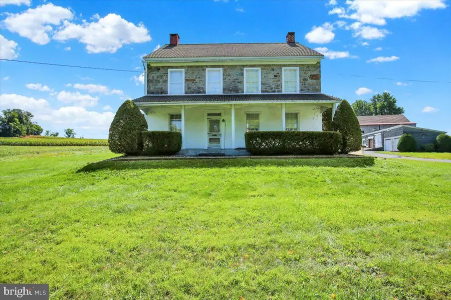 465 Antietam Rd, Reading, PA 19606 - #3