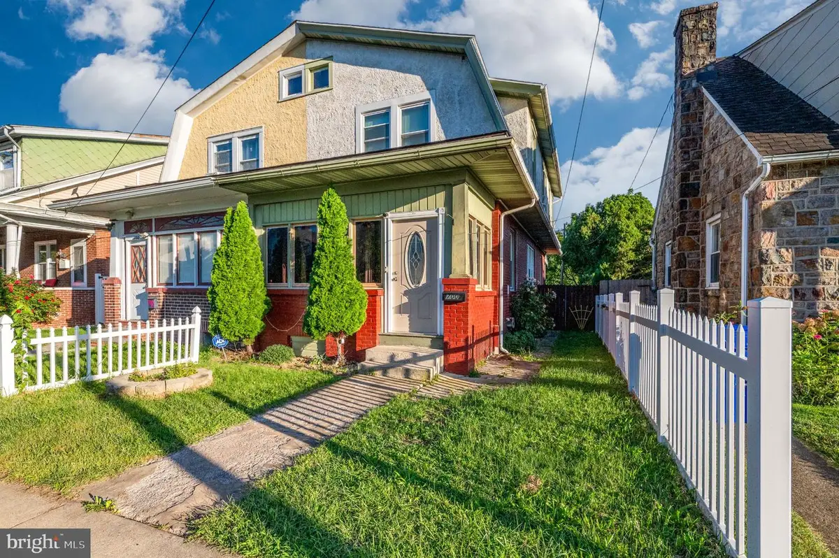 700 Alton Ave, Reading, PA 19605 - #1