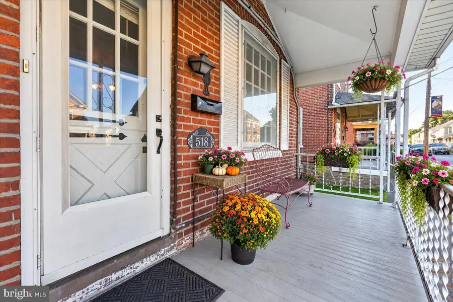 518 E Philadelphia Ave, Boyertown, PA 19512 - #3