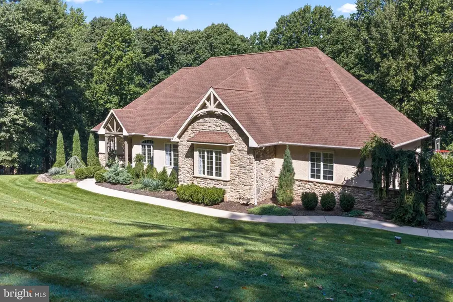8 Bordeaux Dr, Mohnton, PA 19540 - #2