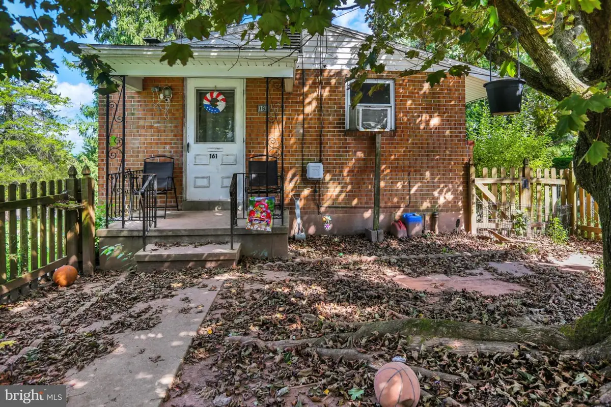 161 Chestnut St, Mohnton, PA 19540 - #1
