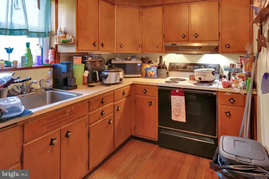 161 Chestnut St, Mohnton, PA 19540 - #3