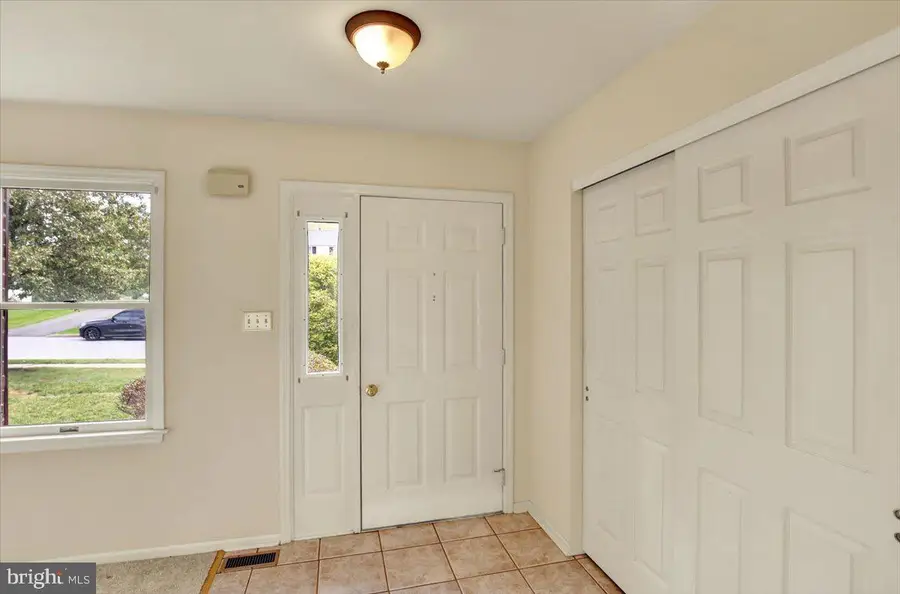 206 Lincoln Dr, Reading, PA 19606 - #2