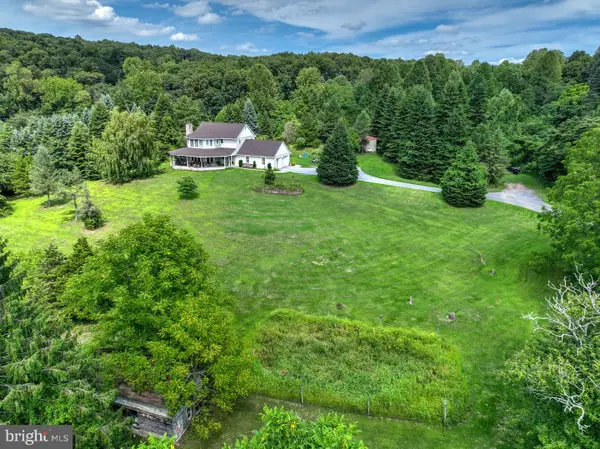 100 Eshelman Ln, MOHNTON, PA 19540