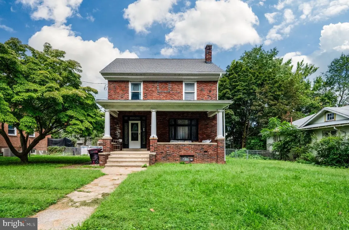 711 Greenway Tc Ter, Reading, PA 19607 - #1