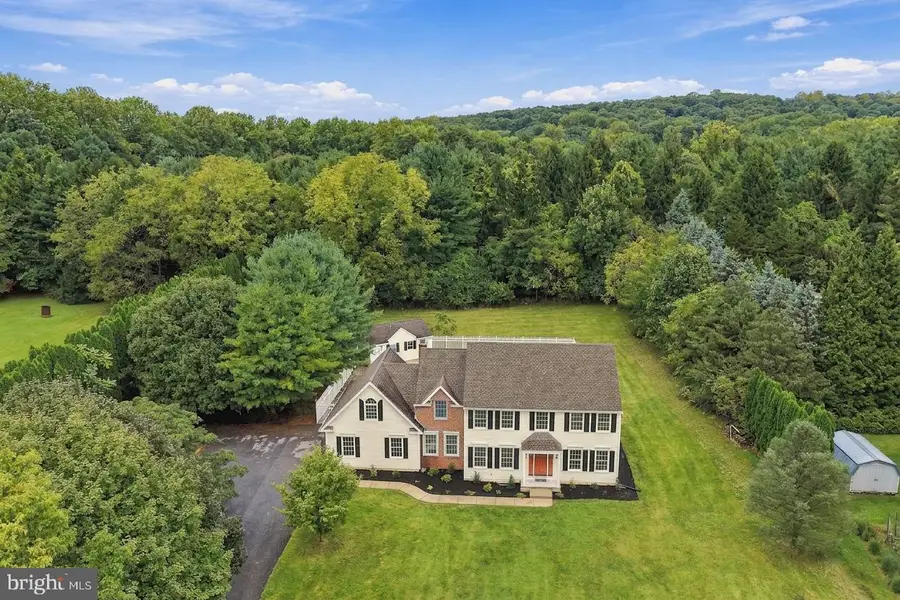 4 Schoolhouse Ln, Fleetwood, PA 19522 - #3