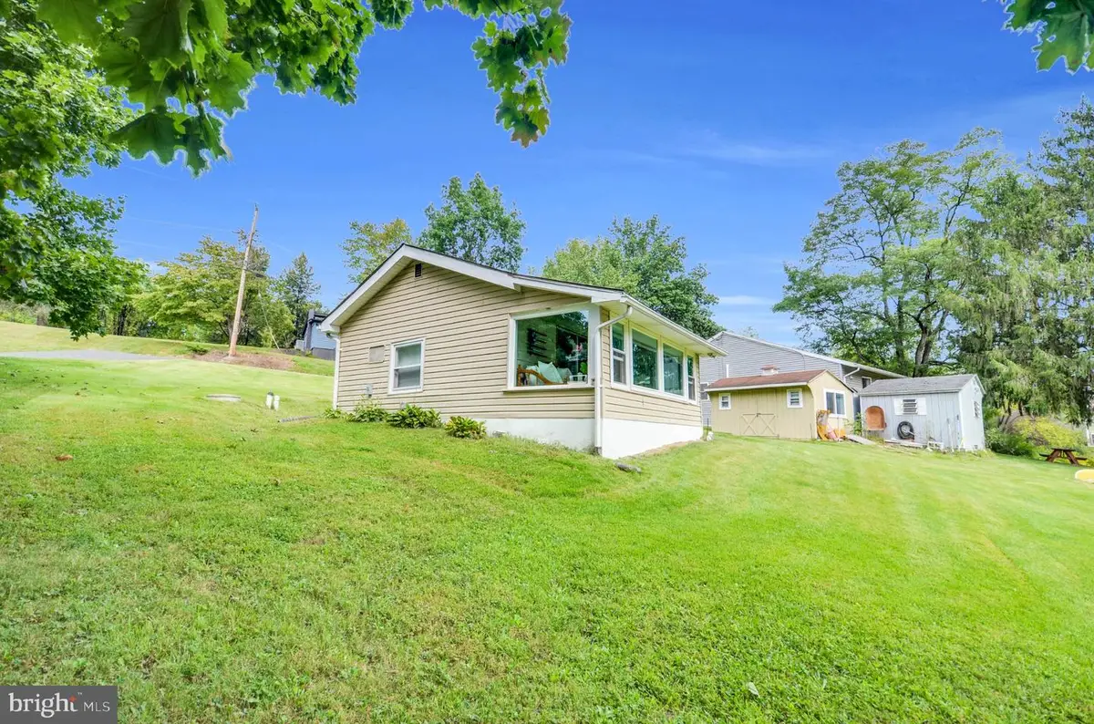 473 N Shore Dr, Lenhartsville, PA 19534 - #1