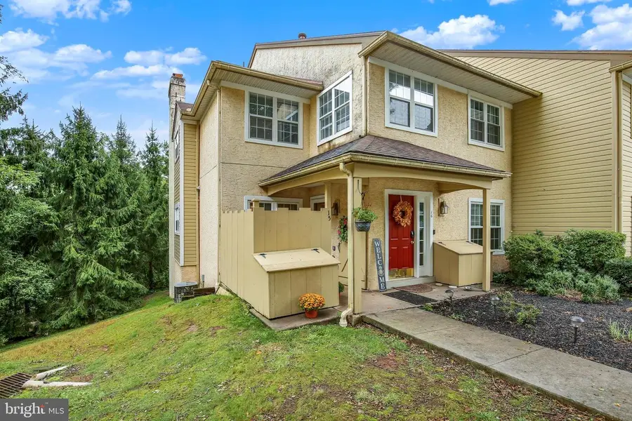 15 Tanglewood Dr, Reading, PA 19607 - #2
