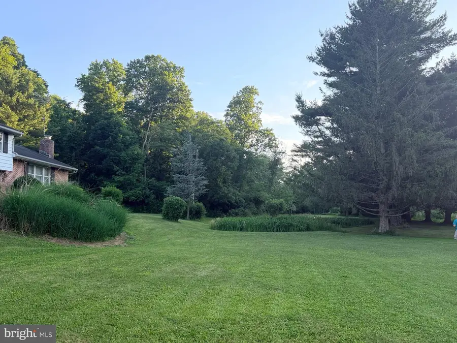 1040 Baker Rd, Sinking Spring, PA 19608 - #3