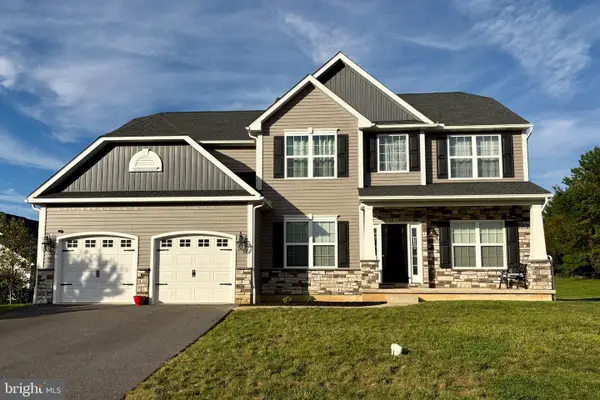 116 Sianna Cir, WERNERSVILLE, PA 19565