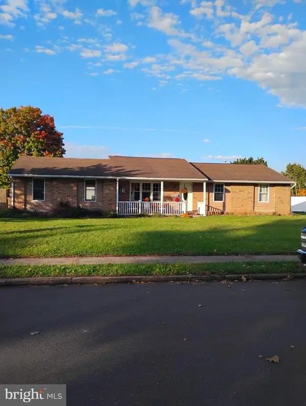 1 Aspen Ct, DOUGLASSVILLE, PA 19518