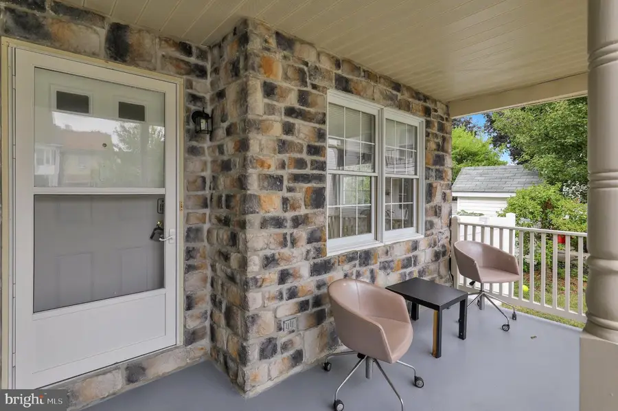 100 N Robeson St, Robesonia, PA 19551 - #2