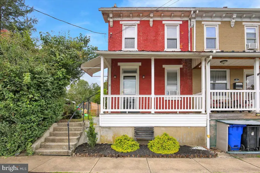32 S Elm St, Robesonia, PA 19551 - #2
