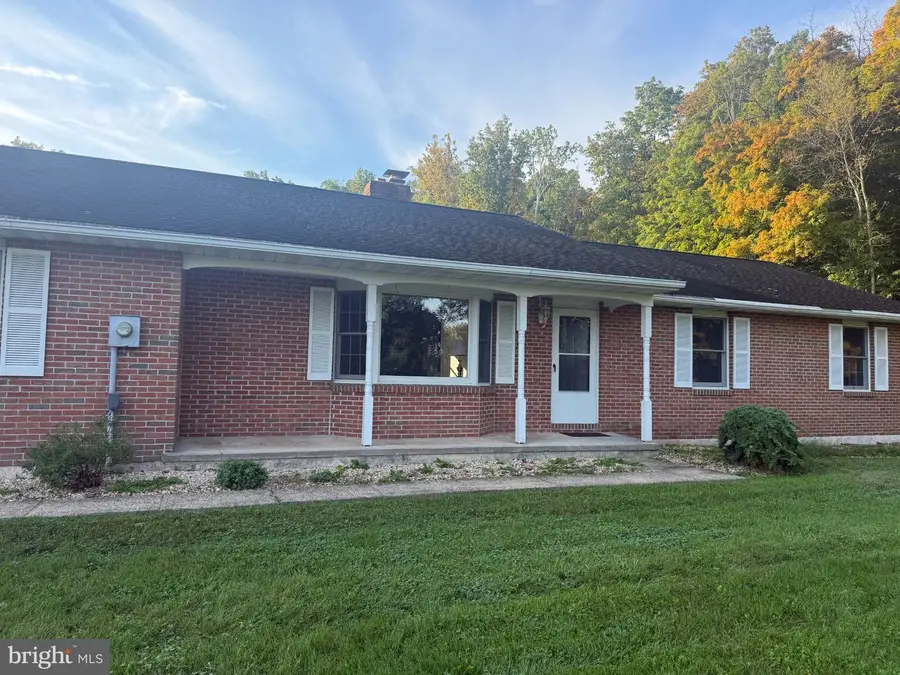 223 Creek Rd, Boyertown, PA 19512 - #2