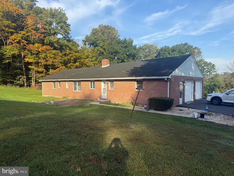 223 Creek Rd, Boyertown, PA 19512 - #3