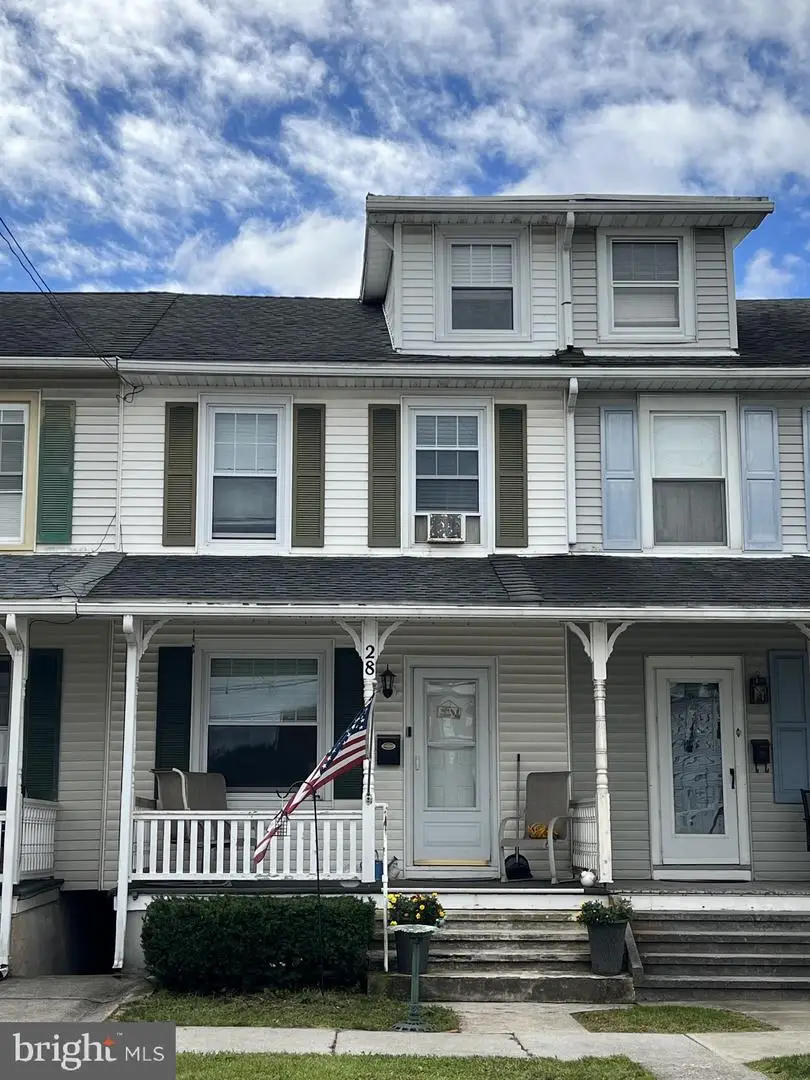 28 W Ruth Ave, Robesonia, PA 19551 - #1