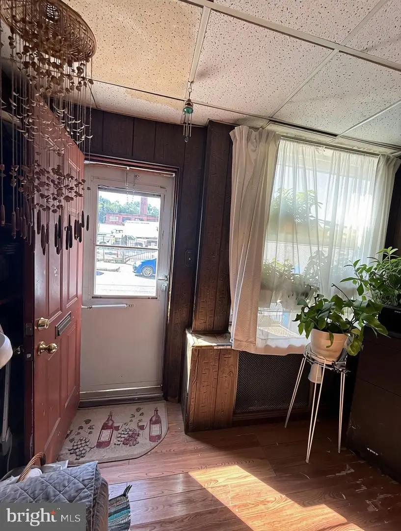 923 Cotton St, Reading, PA 19602 - #3