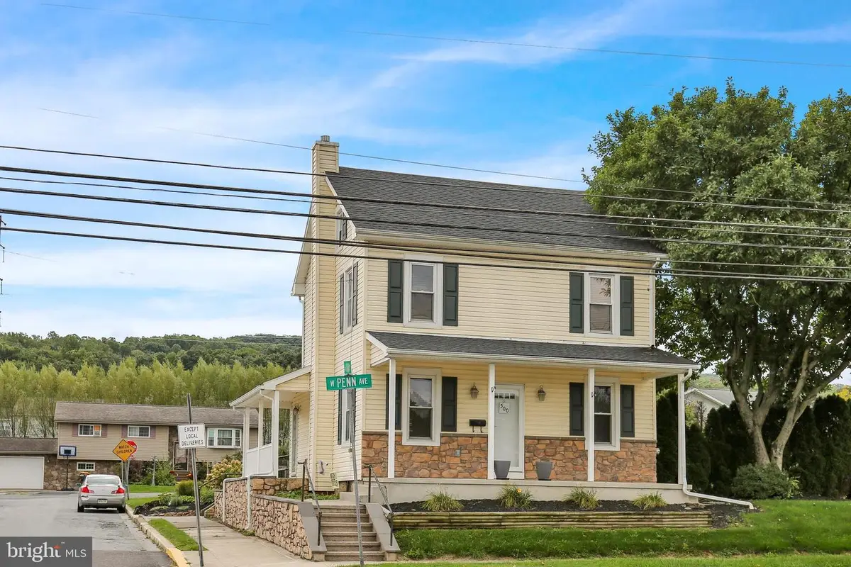 500 W Penn Ave, Robesonia, PA 19551 - #1