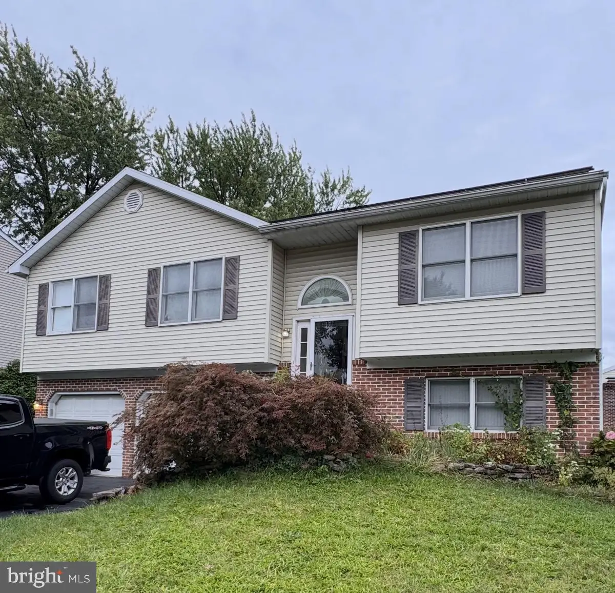 200 Fairway Dr, Reading, PA 19606 - #1