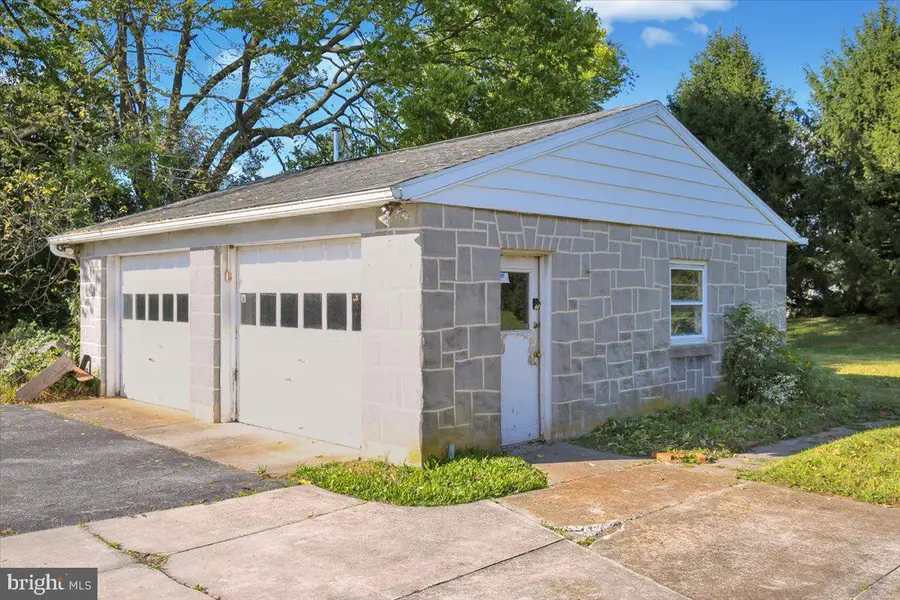3283 State Hill Rd, Sinking Spring, PA 19608 - #2