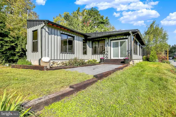 100 Logan Ave, READING, PA 19609