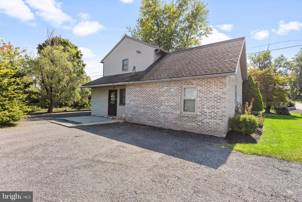 4518 New Holland Rd, Mohnton, PA 19540 - #1