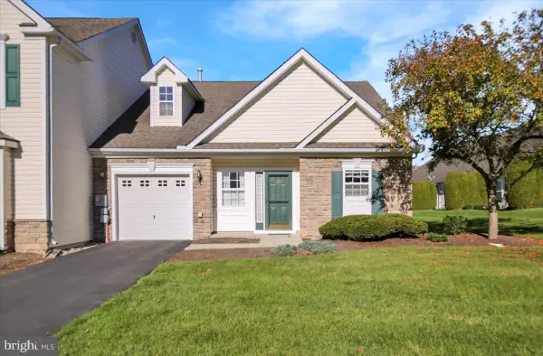 125 Village Dr, BLANDON, PA 19510