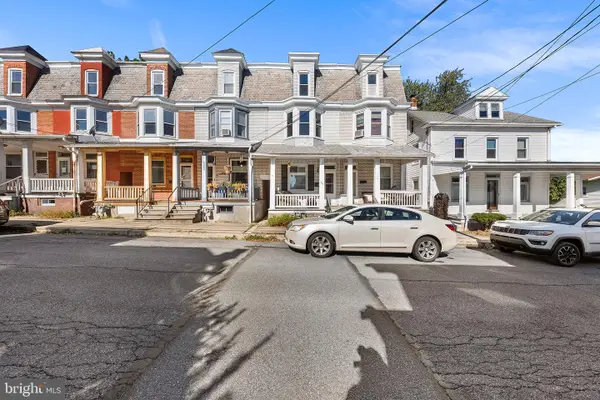443 W Walnut St, KUTZTOWN, PA 19530