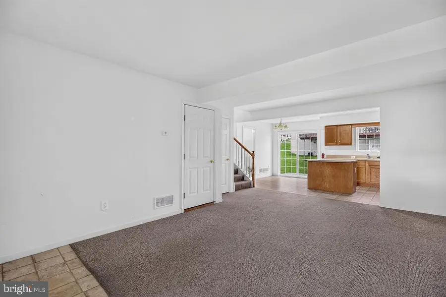 1015 Alexander Dr, Temple, PA 19560 - #3