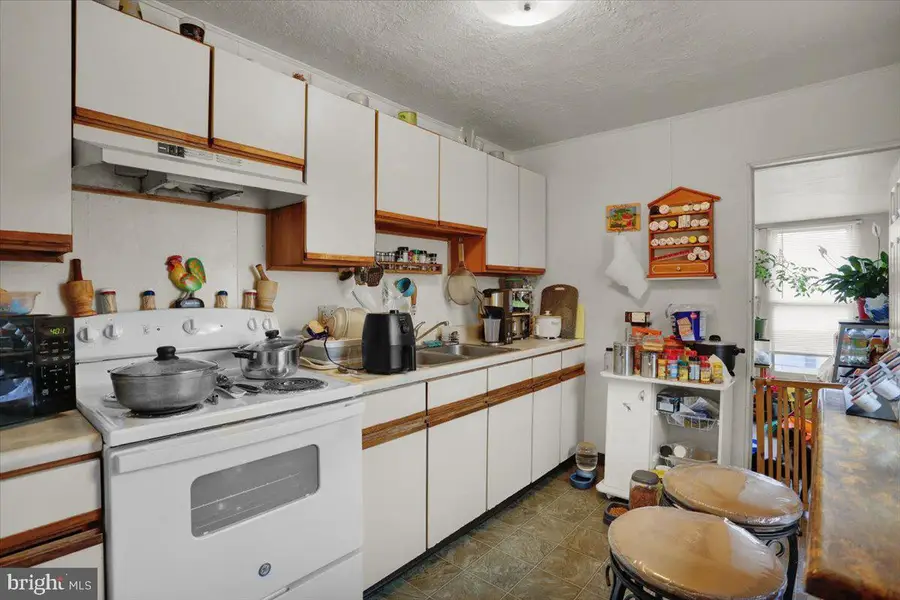 838 N 12th St, Reading, PA 19604 - #2
