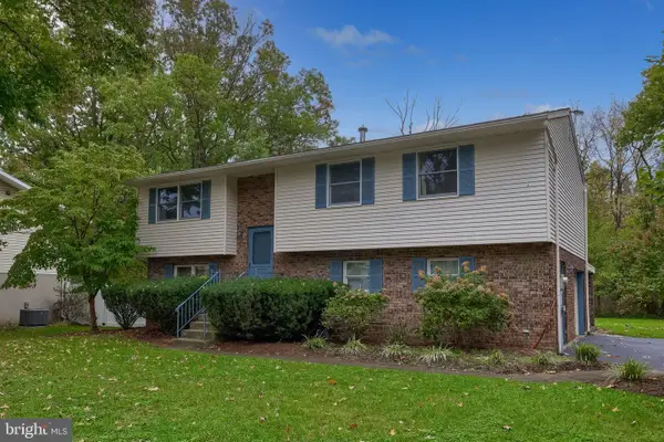 1376 Woodcrest Dr, READING, PA 19607