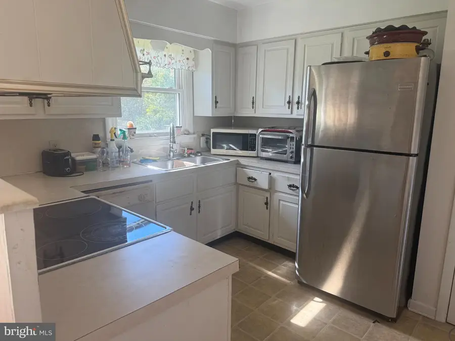 20 Thompson Dr, Boyertown, PA 19512 - #3