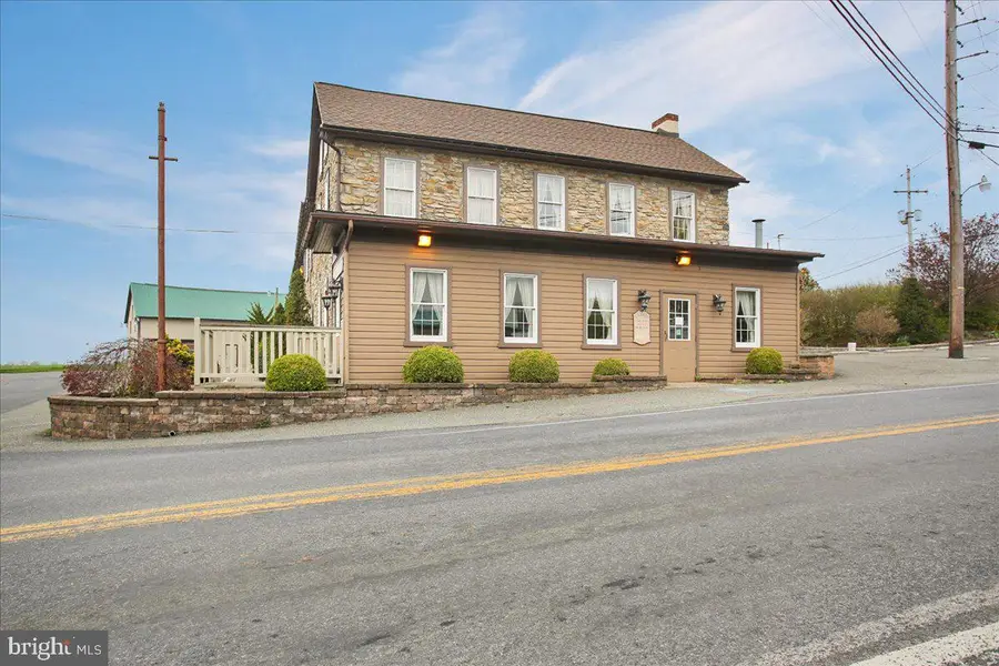 4 Baldy Hill Rd, Boyertown, PA 19512 - #2