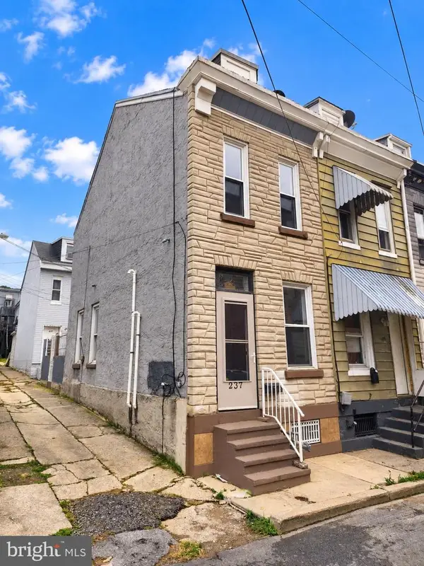 Address Withheld By Seller, READING, PA 19601