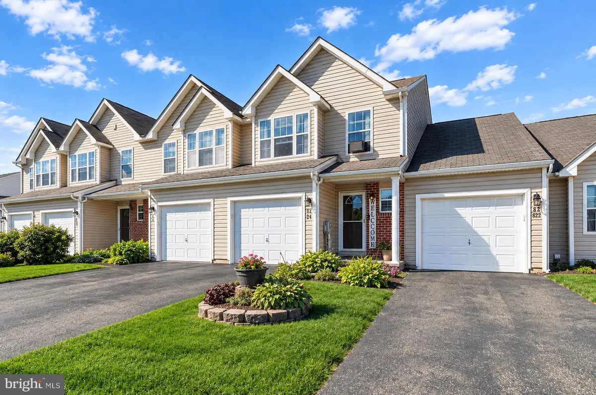 321 Dogwood St, Bally, PA 19503 - #1