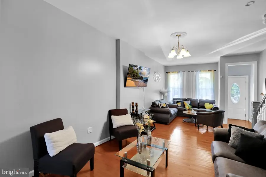 515 N 4th St, Reading, PA 19601 - #3