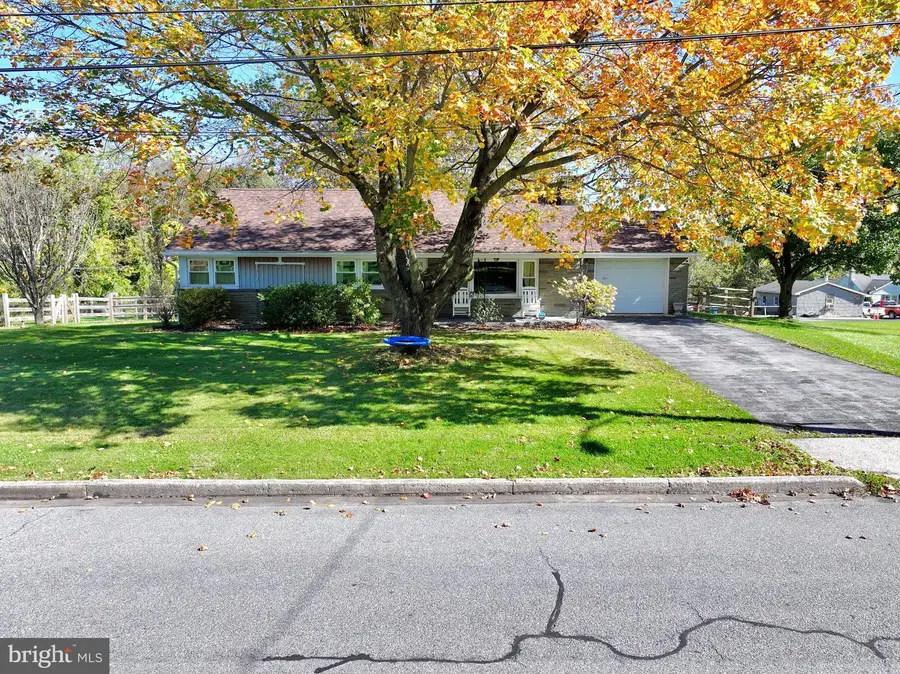801 N 5th St, Hamburg, PA 19526 - #2