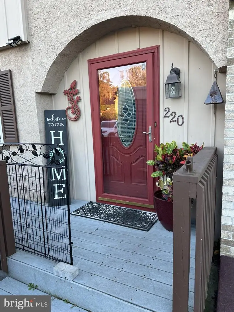 220 Saddlebrook Dr, Wernersville, PA 19565 - #1