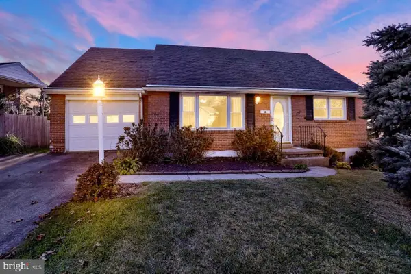 3204 Oak St, LAURELDALE, PA 19605