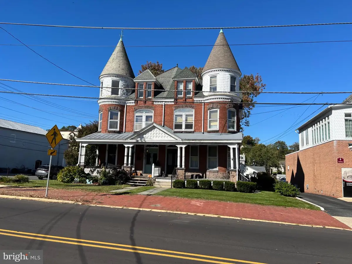 105 N Reading Ave, Boyertown, PA 19512 - #1