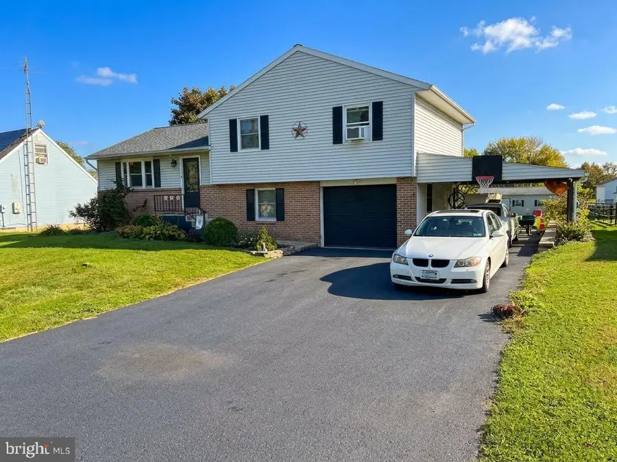 230 Holiday Ln, Blandon, PA 19510 - #3